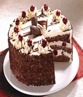 Black Forest small Gifts toDelhi, cake to Delhi same day delivery
